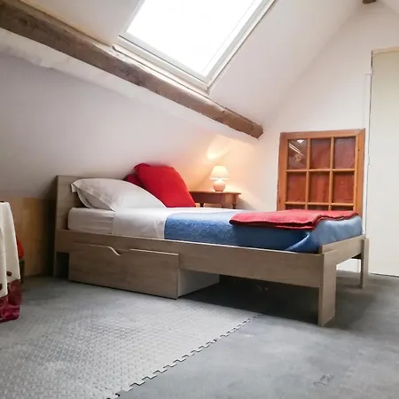 Maison Rustique Charmante à Sassetot-le-mauconduit, Jardin. Casa de Férias